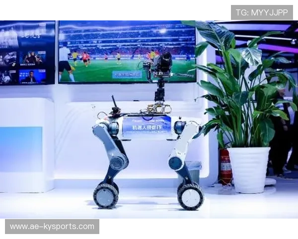 解析 2026 赛季足球转播的“第一视角黑科技”：球员胸前的微型摄像头效果。